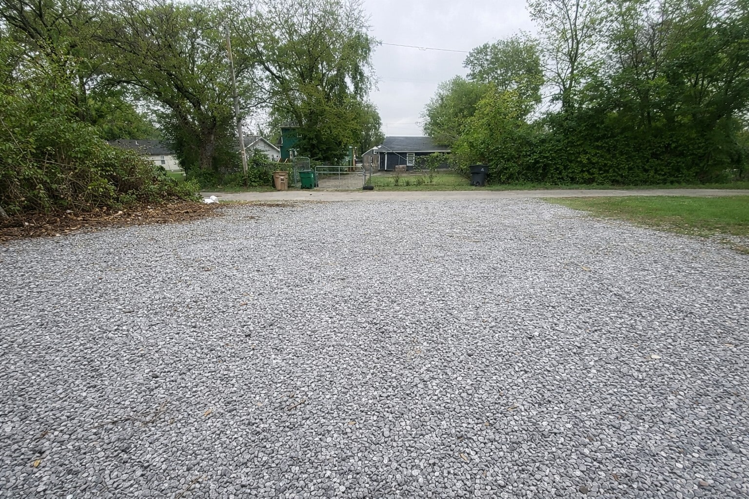 Off-Street Parking - 932 33rd Ave N