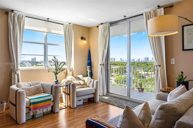 Building Photo - 2829 Indian Creek Dr