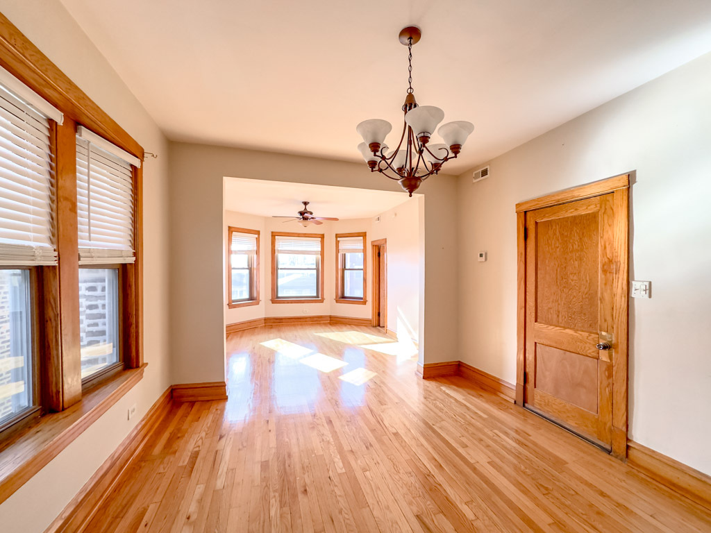 Building Photo - 4322 W Kamerling Ave