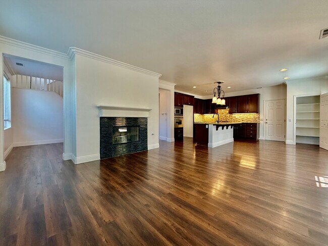 Building Photo - 13642 Pinnacle Way