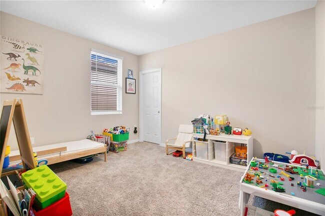 Building Photo - 527 Amadoras Wy