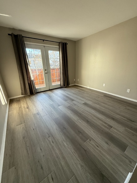 Building Photo - 1111 Maxwell Ave