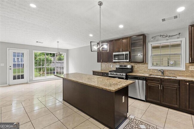 Building Photo - 4680 Sterling Oaks Ct