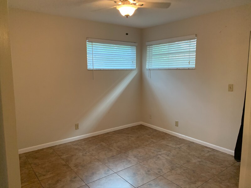 Building Photo - 1610 Shirley Ct