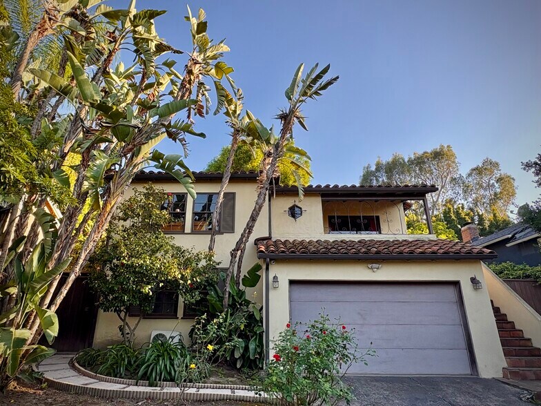 Building Photo - 3746 Lankershim Blvd