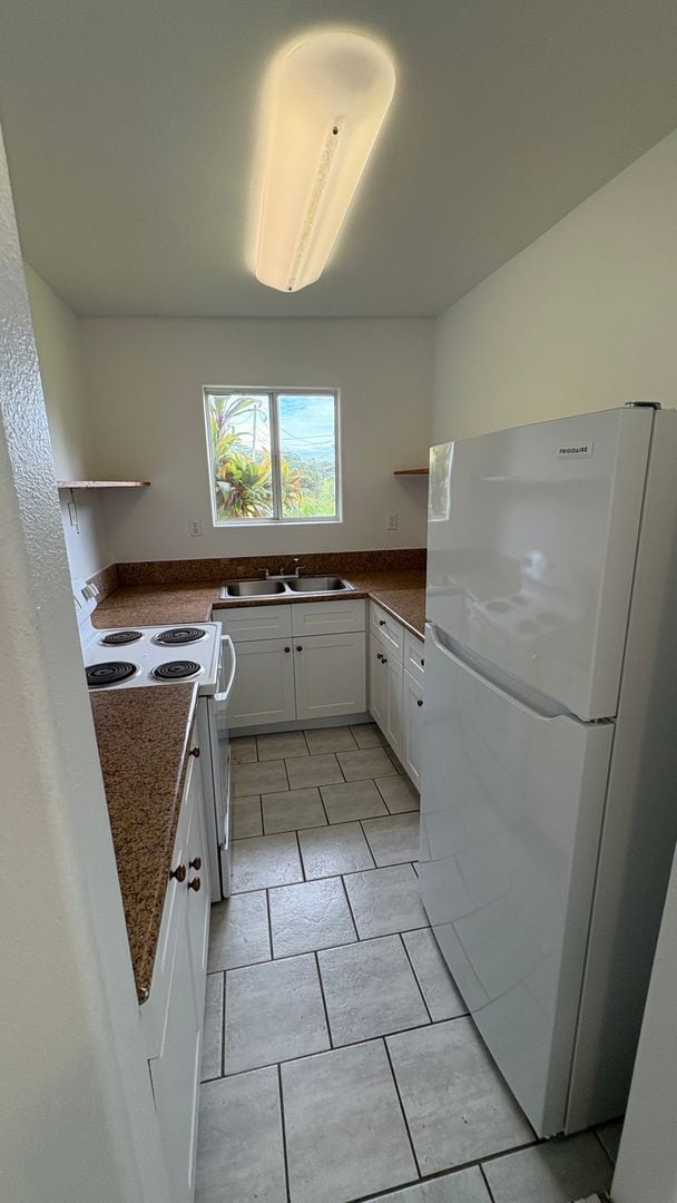 Building Photo - Beautiful 3 Bedroom House with Studio and Separate Garage on Property