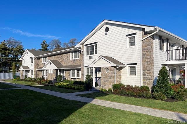Building Photo - 15 Spinning Wheel Rd