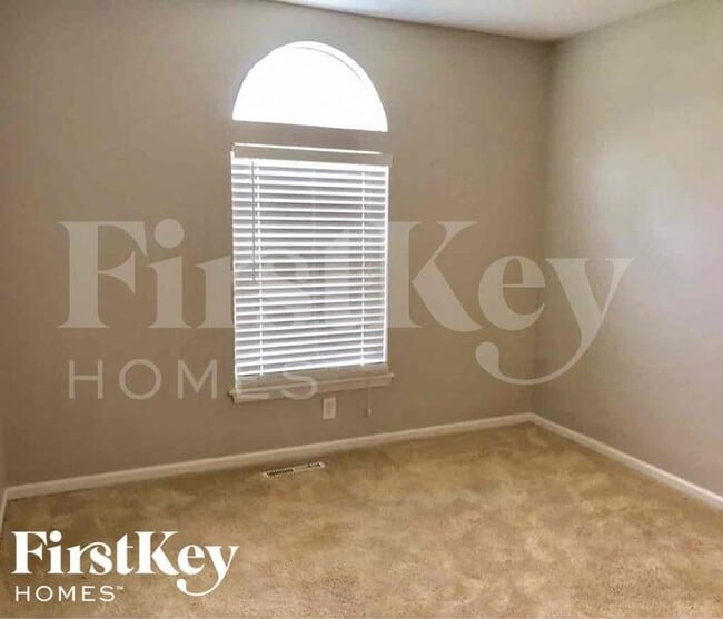 Building Photo - 2035 NE Cookson Ct