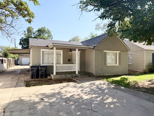 Primary Photo - Charming 3-Bedroom Home with 2 Baths in th...