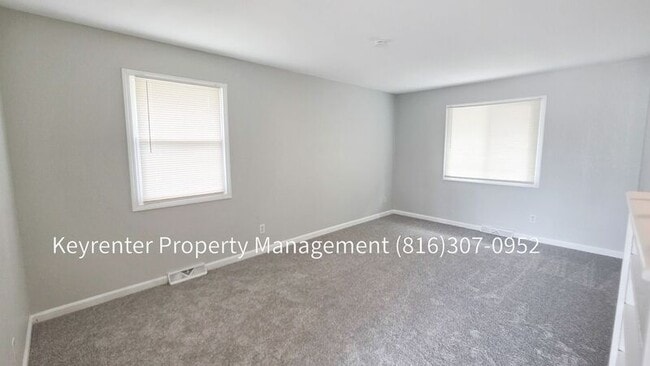 Building Photo - 1010 S Osage St