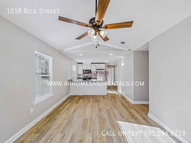 Building Photo - 1018 Rice St