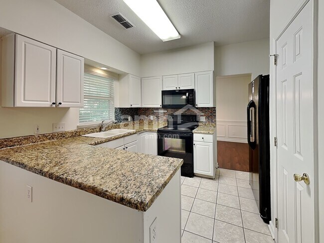 Building Photo - 5824 Downfield Wood Dr