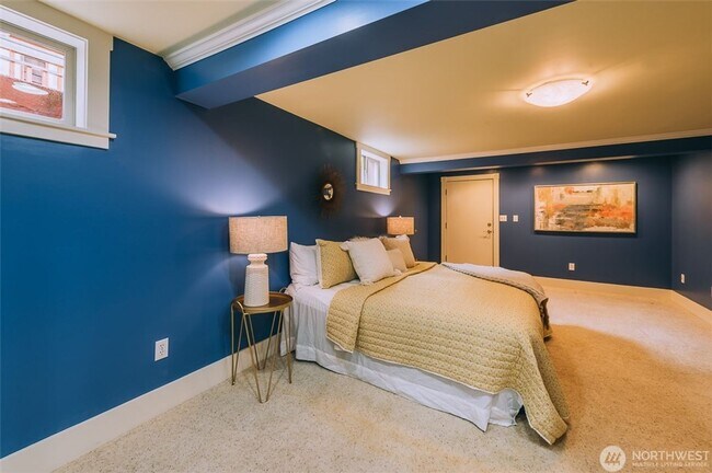 Building Photo - Charming 1940s Classic Brick Home