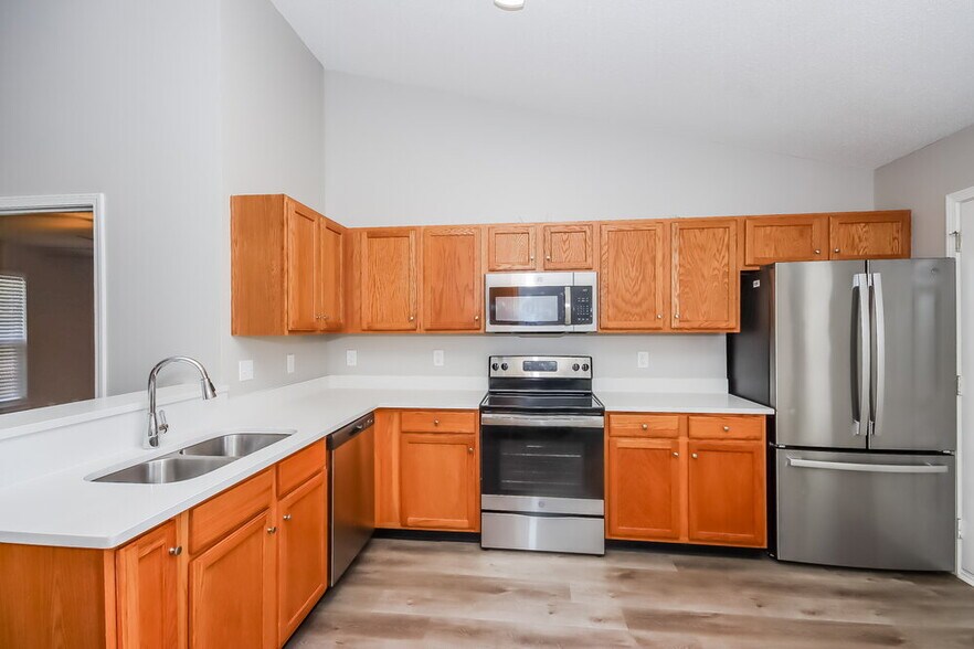 Building Photo - 1641 Galesburg St