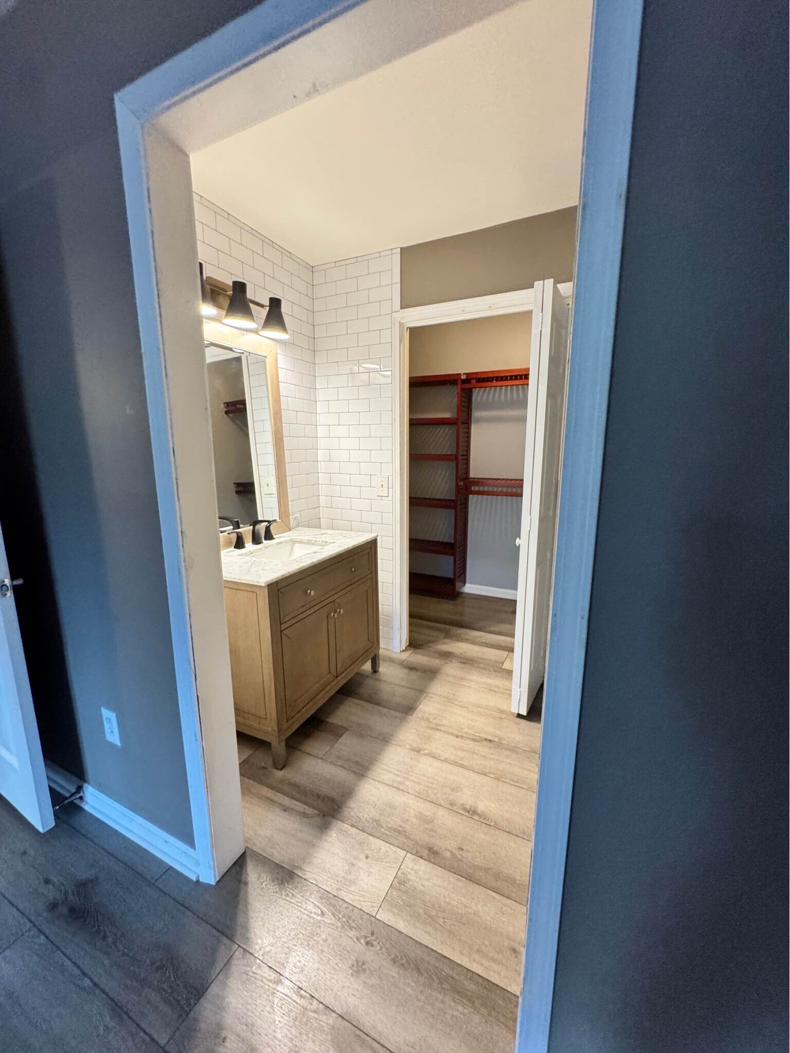 Building Photo - 601 Abingdon Way