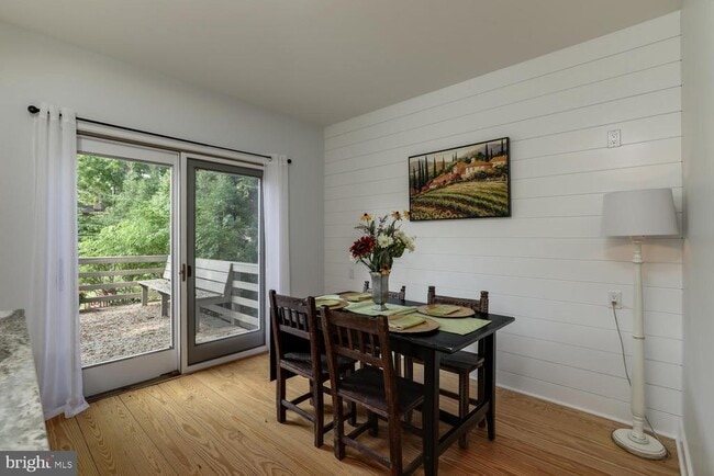 Building Photo - 30 Vandeventer Ave