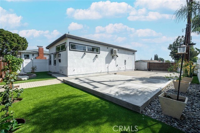 Building Photo - 1476 Kenneth Dr