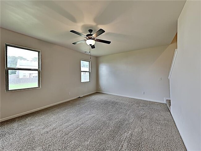 Building Photo - 3032 Avondale Blvd SE