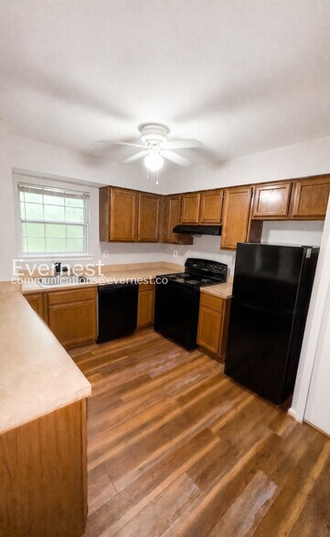 Building Photo - 15375 Inlet Pl