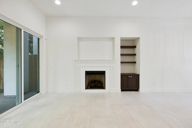 Building Photo - 4017 N 40th St