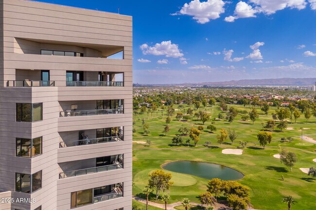 Building Photo - 1040 E Osborn Rd