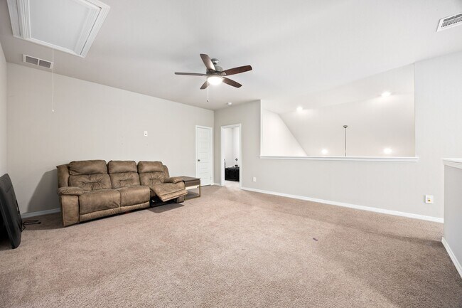 Building Photo - 17535 White Baneberry Dr