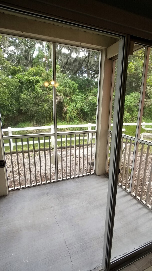 Building Photo - Ground Floor 2/2 with Conservation Views for Lease in Brandon, FL