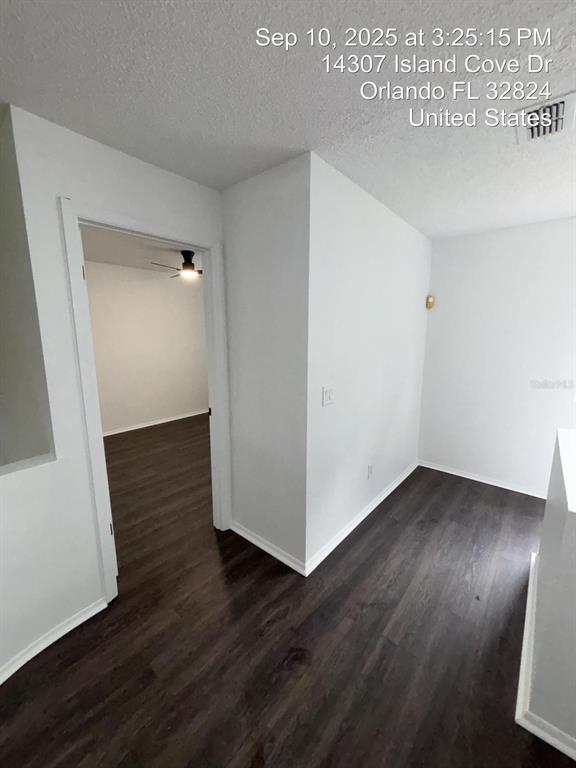 Building Photo - 14307 Island Cove Dr