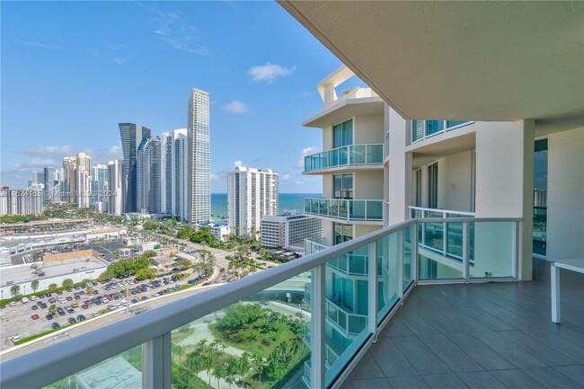 Building Photo - 150 Sunny Isles Blvd