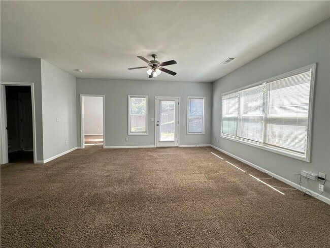 Building Photo - 1129 Ida Woods Ln SE