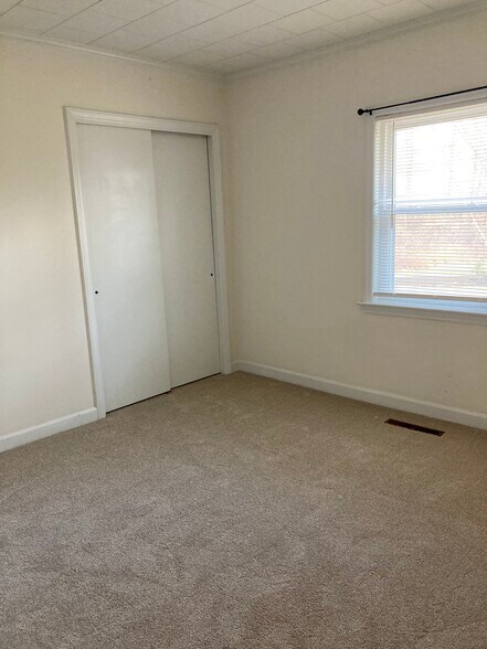 Secondary bedroom - 2227 Wildcat Creek Rd