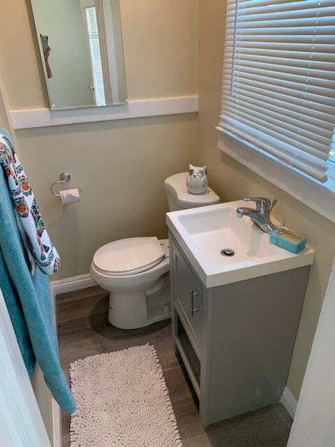 Bathroom - 629 Prescott St