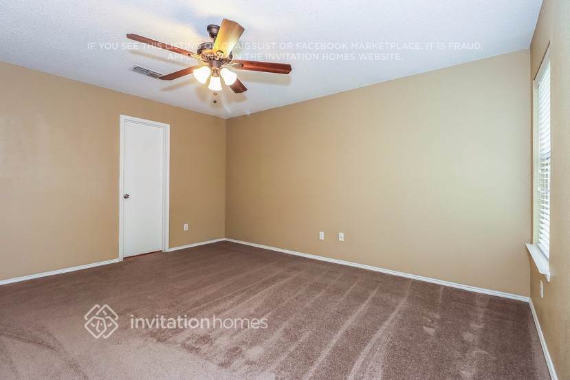 Building Photo - 5813 Northfield Dr