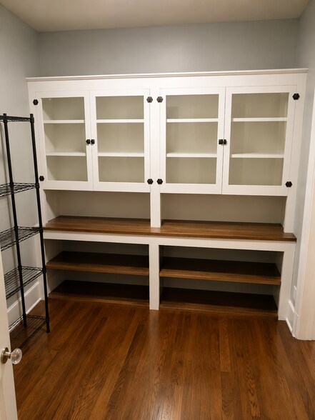 Butler Pantry, right off kitchen - 715 Douglas St