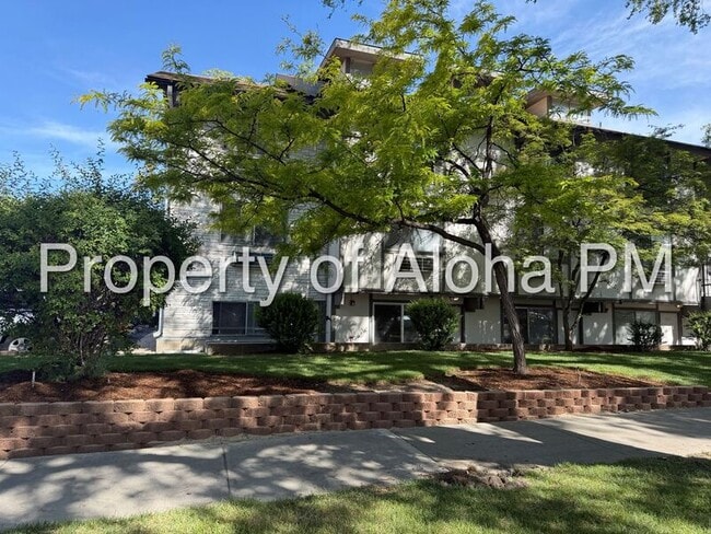 Building Photo - 337 N 17th St