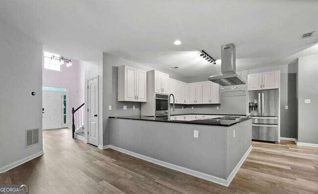Building Photo - 3520 Mystic Dr