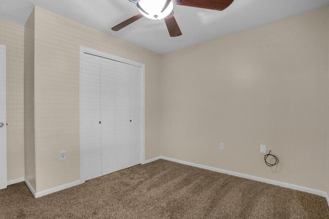 Building Photo - 10 Carie Way
