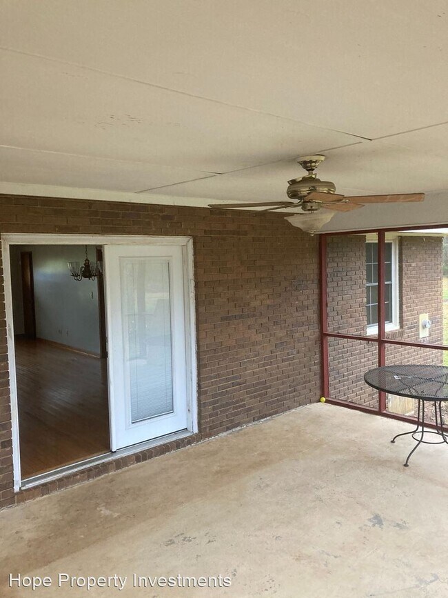 Building Photo - 3 br, 2 bath House - 7745 Forrest Rd