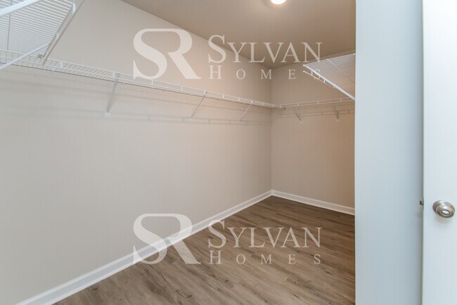 Building Photo - Location, Community, Quality Living. It St...