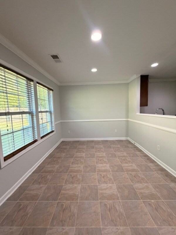 Building Photo - 317 Blythe Creek Dr