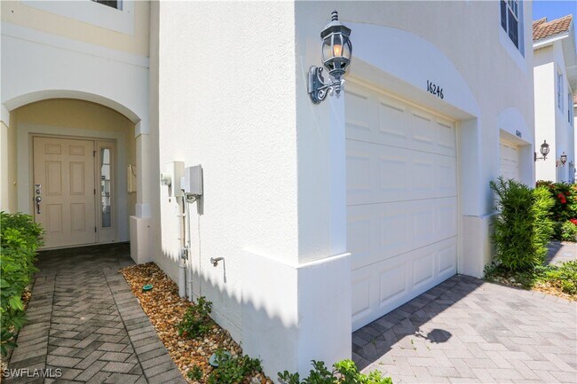 Building Photo - 16246 Ravina Way
