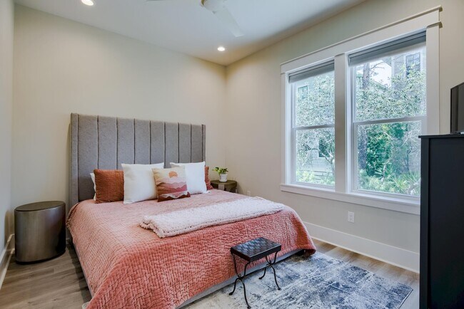 Building Photo - 40 Kristin Ct