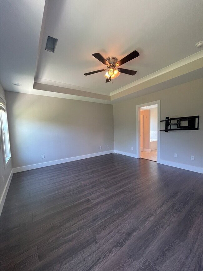 Building Photo - "Charming 4-Bedroom Retreat in Anderson with Spacious 1760 Sq Ft Layout - Your Perfect Home Awaits!"