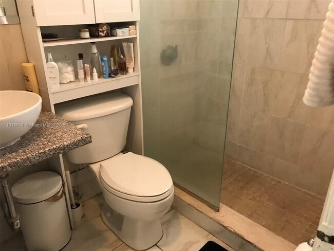 Building Photo - 421 NE 68th St