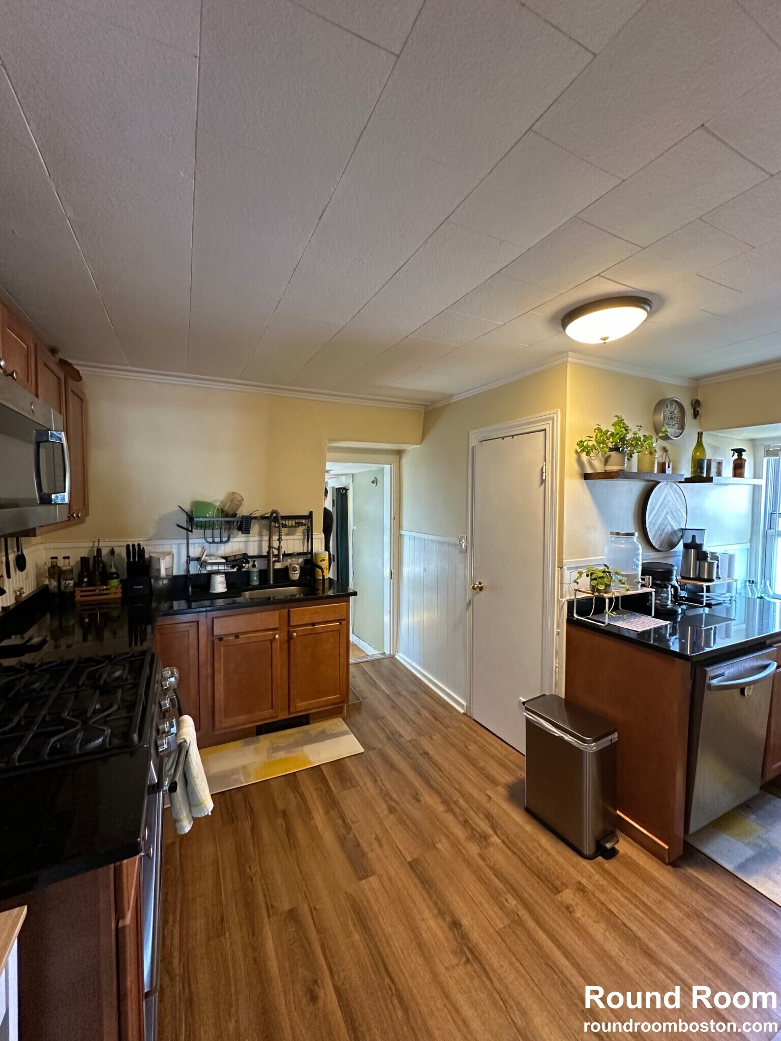 Building Photo - 282 Summer St