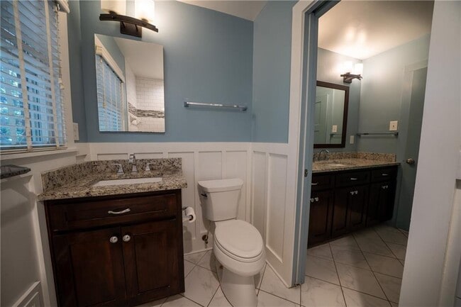 Building Photo - 1501 Diamond Head Dr