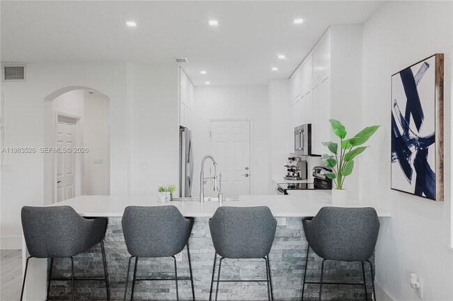 Building Photo - 12735 SW 49th Ct