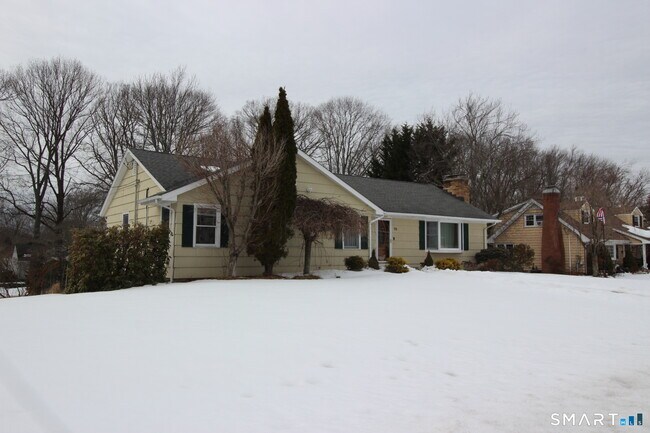 Building Photo - 76 Elliott Rd