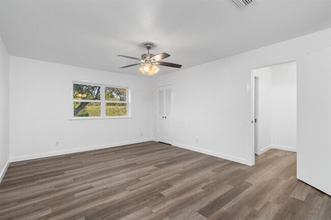 Building Photo - 11000 Ranch to Market Rd 1826