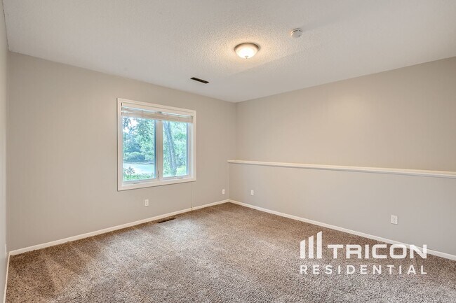 Building Photo - 3745 Wescott Hills Dr